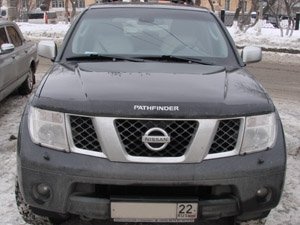 Дефлектор капота Nissan Pathfinder (Ниссан Патфайндер) (2004-2010) / Navara (2005-) (темный), SNIPAT