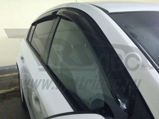 Дефлекторы боковых окон Chevrolet Cruze (Шевроле Круз) НВ (2012-) (темный), SCHCRUH1232