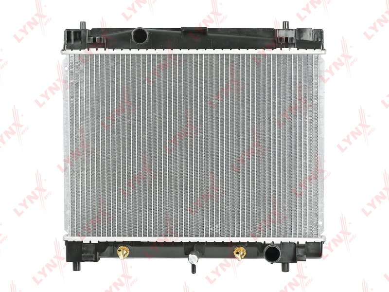 Радиатор охлаждения паяный AT TOYOTA Yaris(P90) 1.0-1.5 05-13